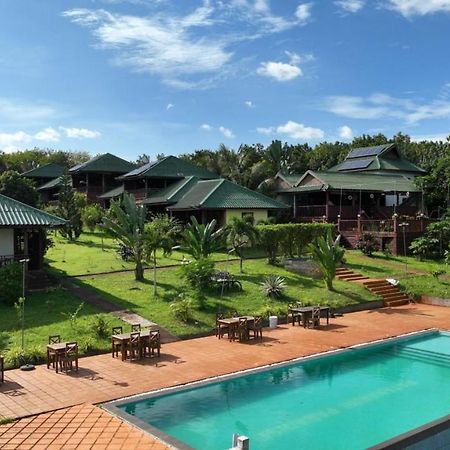 Ratanakiri Paradise Hotel & Restaurant Banlung Exterior photo
