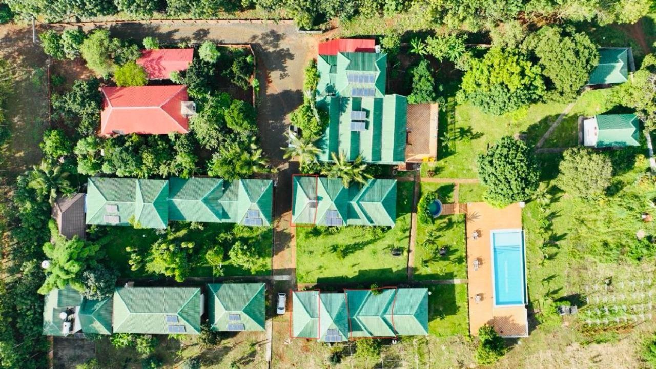 Ratanakiri Paradise Hotel & Restaurant Banlung Exterior photo