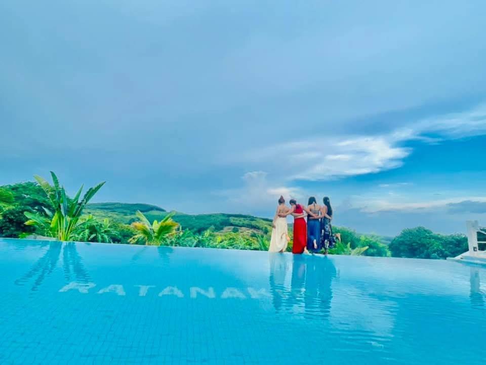 Ratanakiri Paradise Hotel & Restaurant Banlung Exterior photo