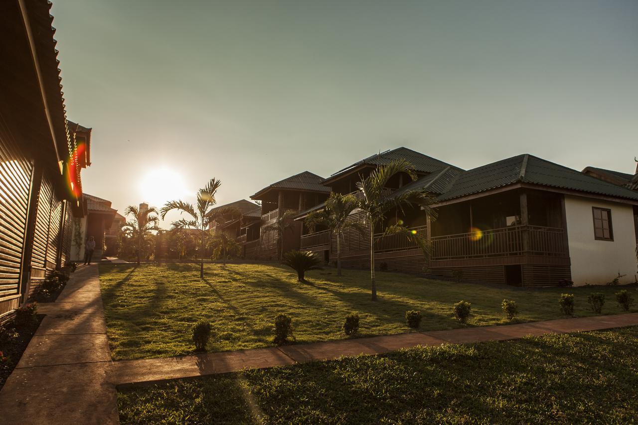 Ratanakiri Paradise Hotel & Restaurant Banlung Exterior photo