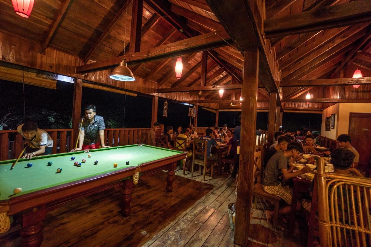 Ratanakiri Paradise Hotel & Restaurant Banlung Exterior photo